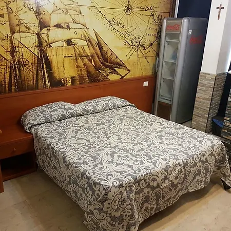 Ostello Old House *