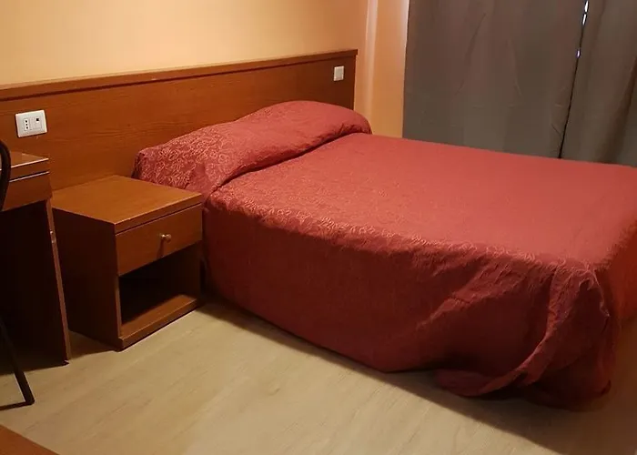 Old אכסניה מילאנו
