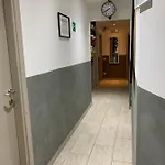 Old * Milánó